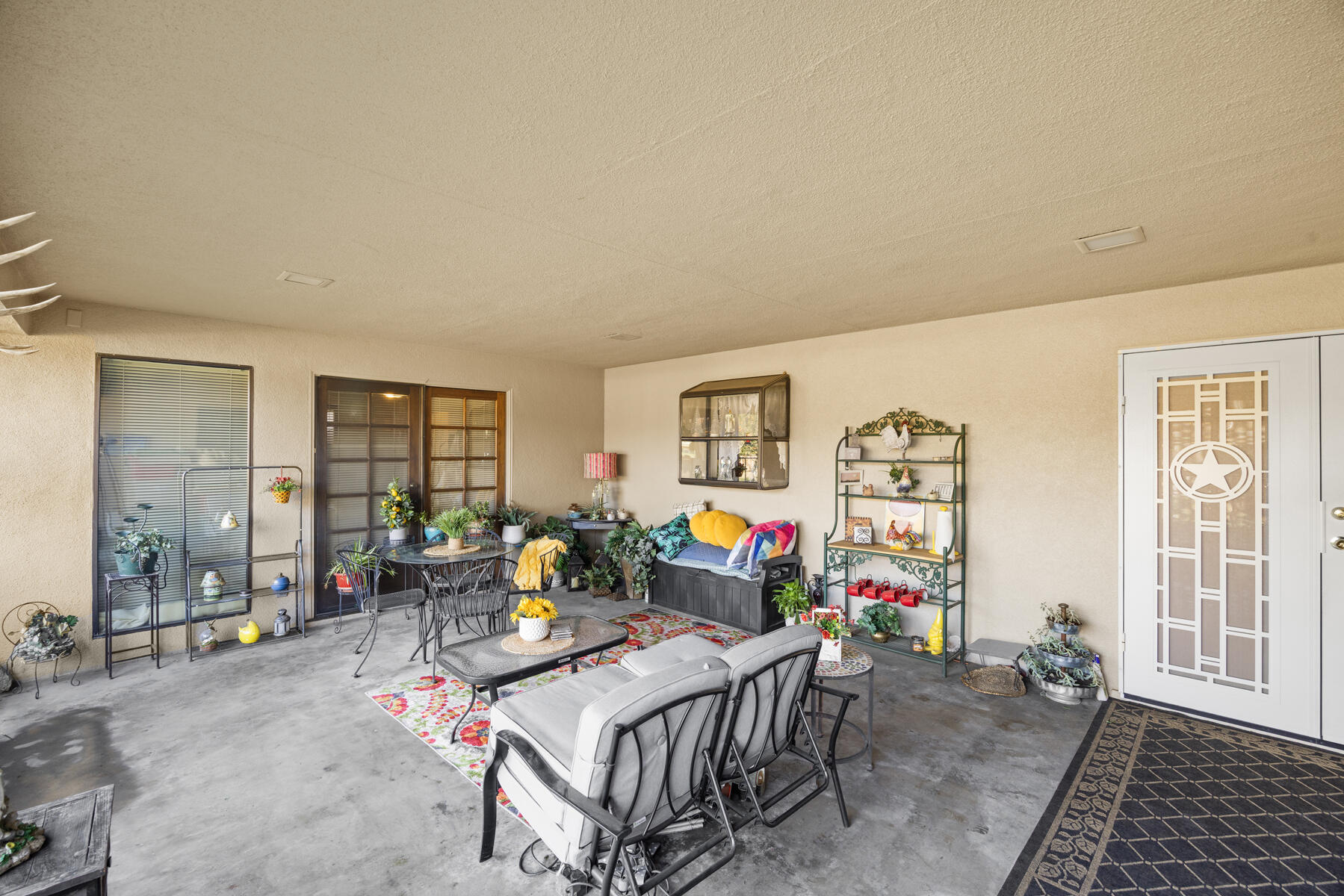 1022 W La Vida Ave, Visalia, CA 93277