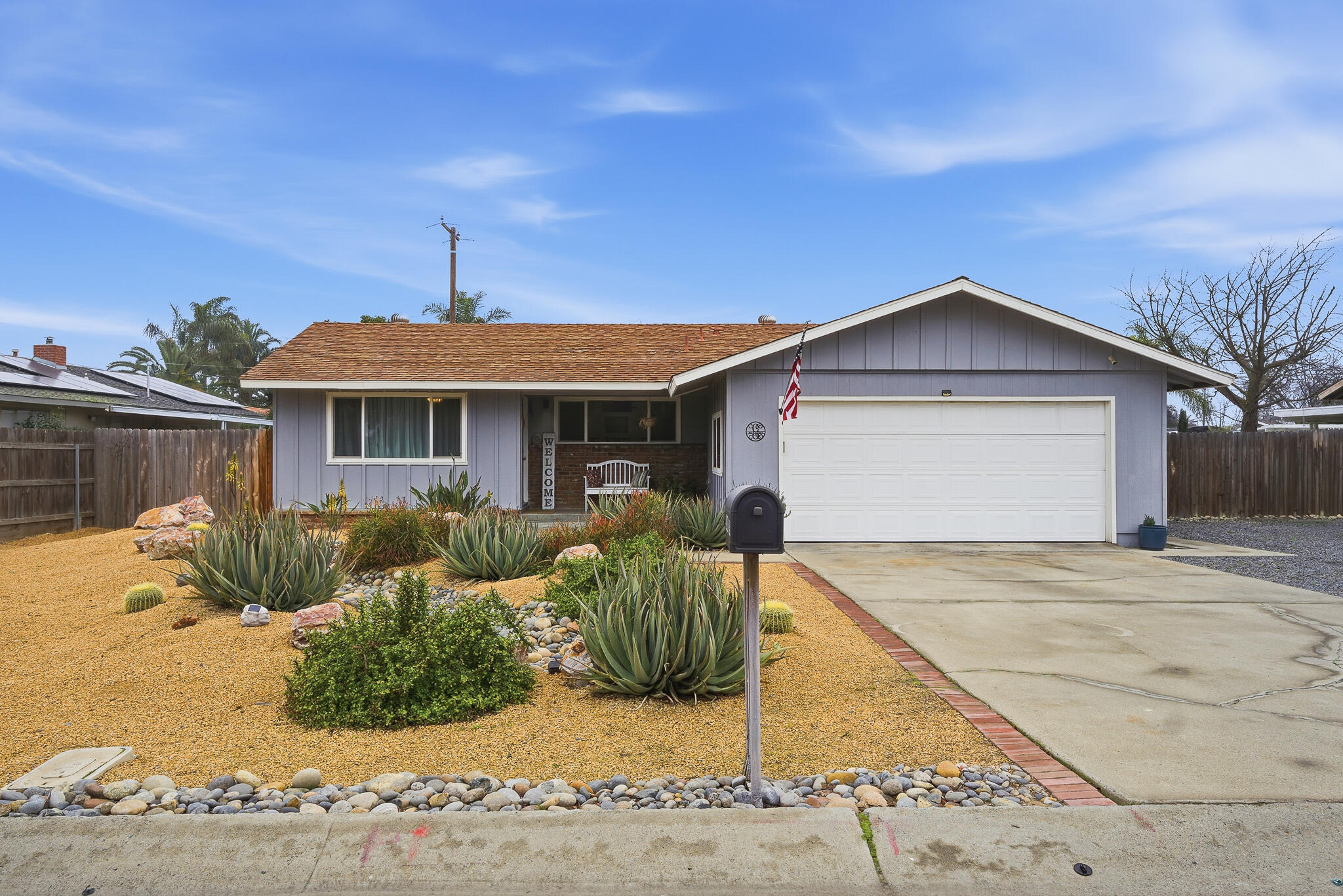 4032 W Walnut Ave, Visalia, CA 93277