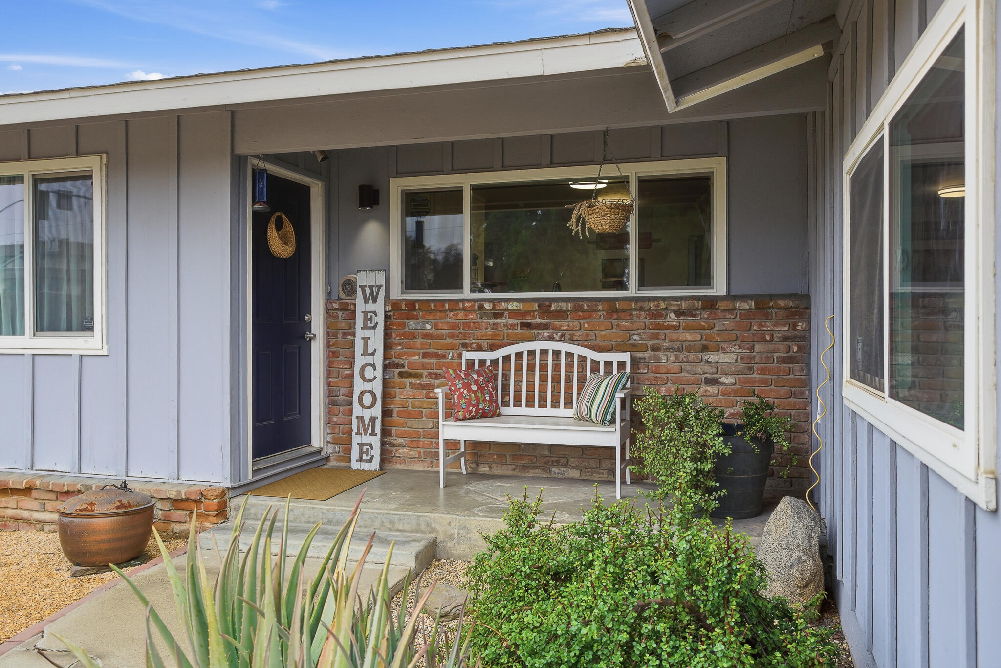 4032 W Walnut Ave, Visalia, CA 93277