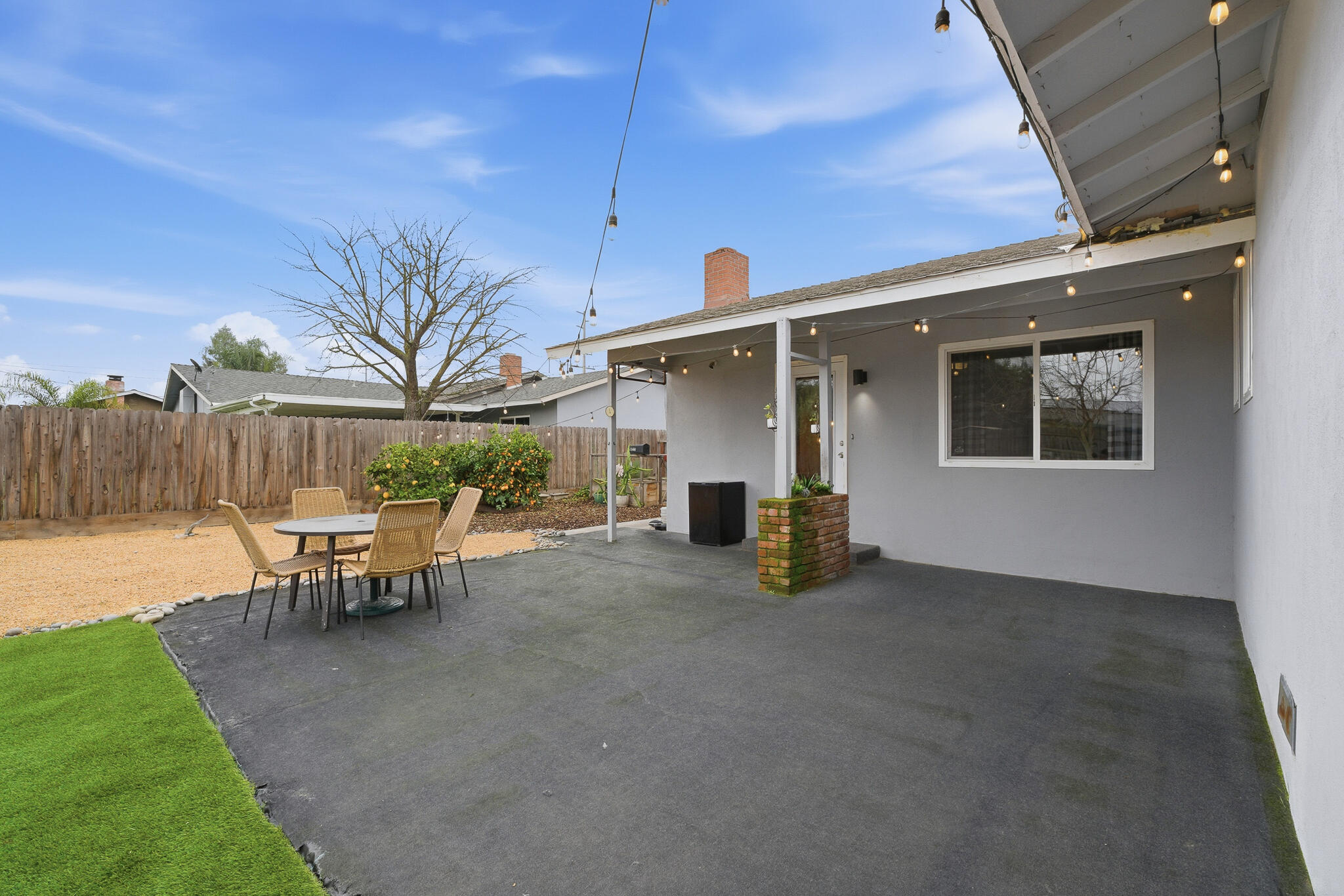 4032 W Walnut Ave, Visalia, CA 93277