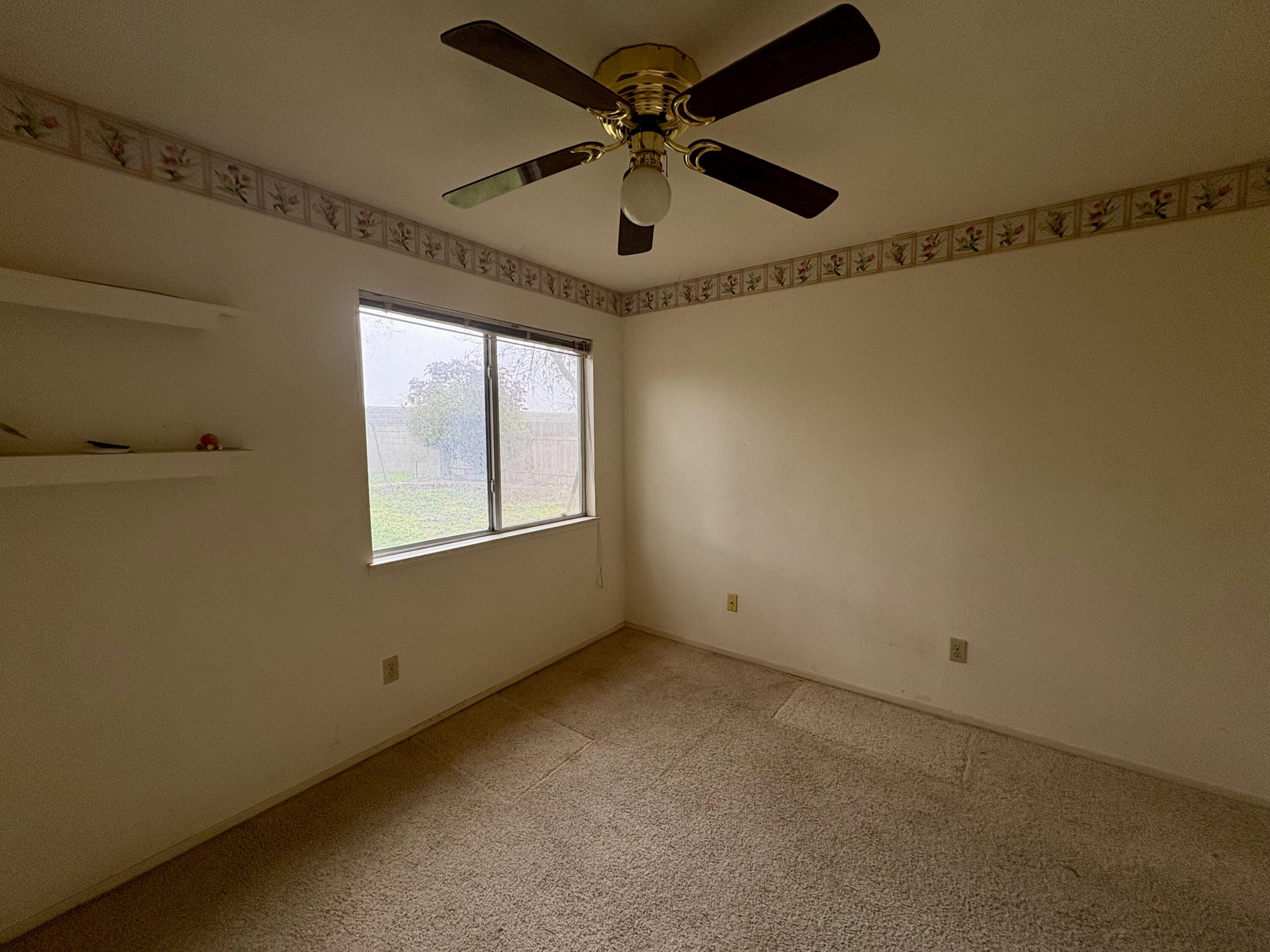 1900 E College Ave, Visalia, CA 93292