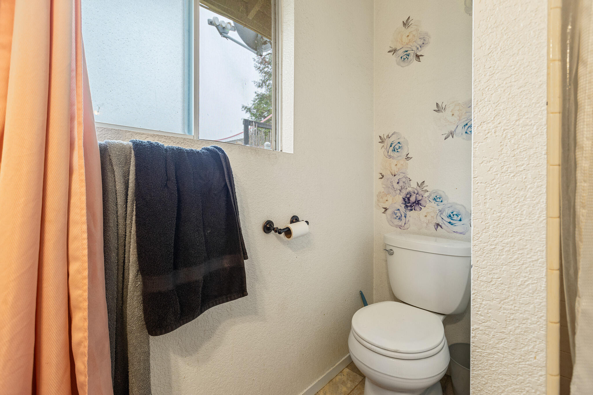 2481 W Monache Ln, Porterville, CA 93257