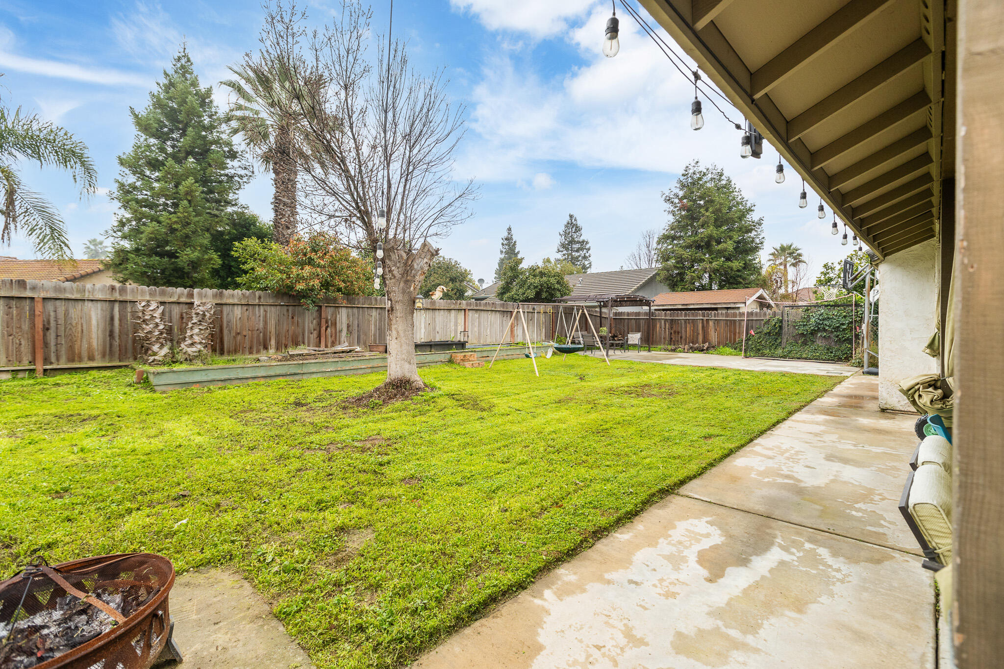 2481 W Monache Ln, Porterville, CA 93257