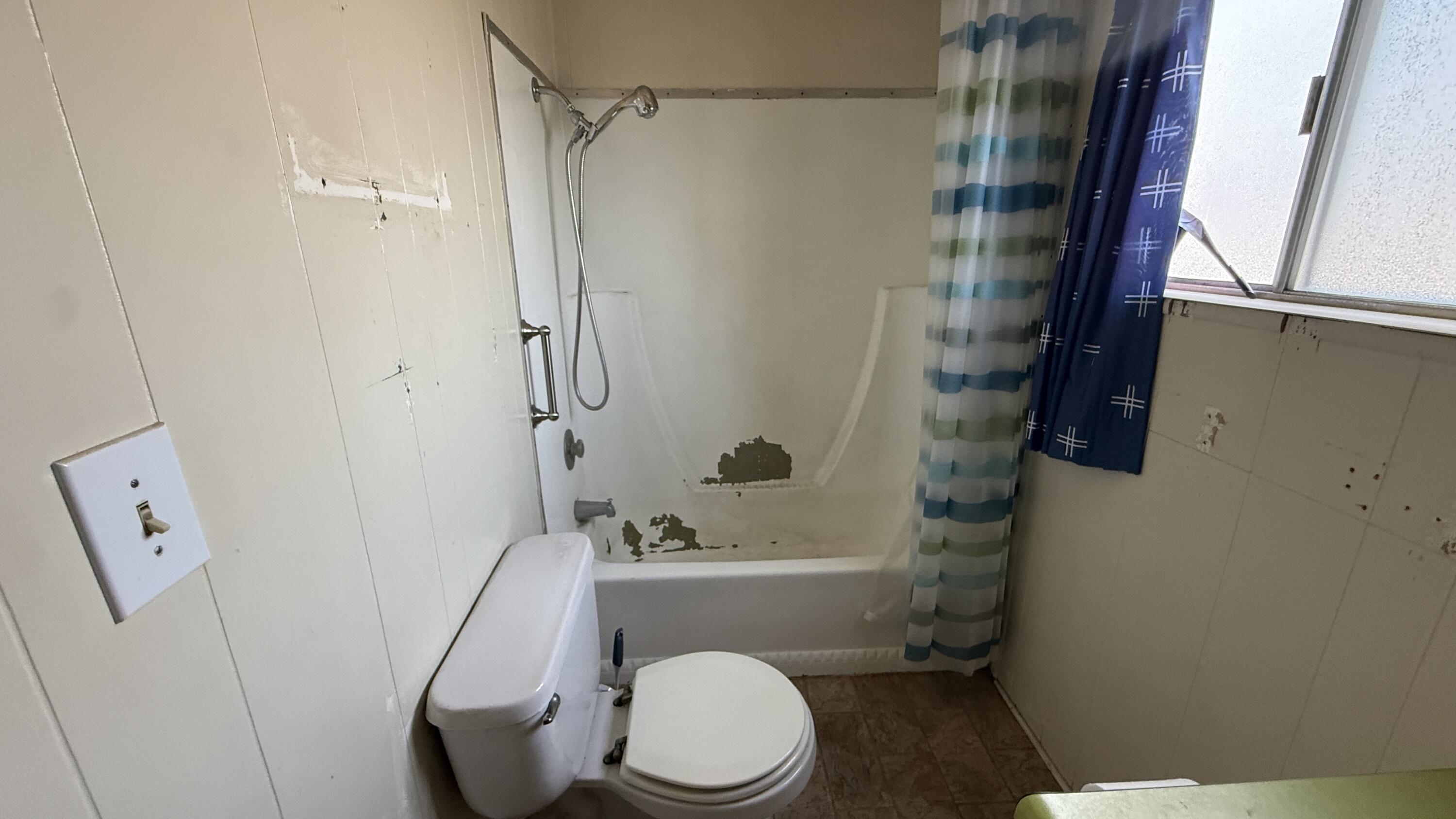 415 N Akers St #104, Visalia, CA 93291