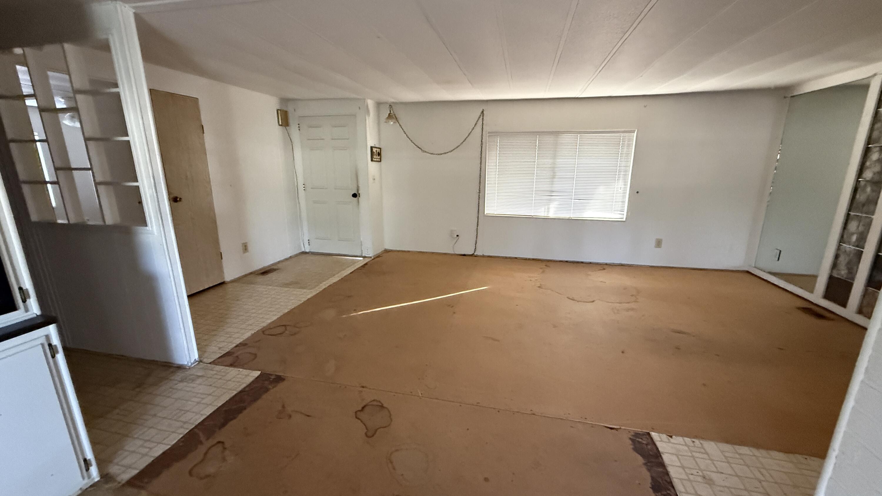 415 N Akers St #104, Visalia, CA 93291