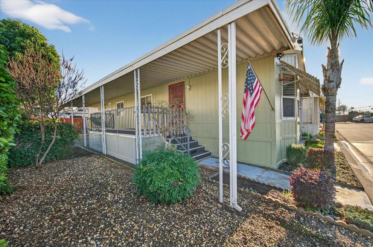 1001 Sylmar Ave #216, Clovis, CA 93612