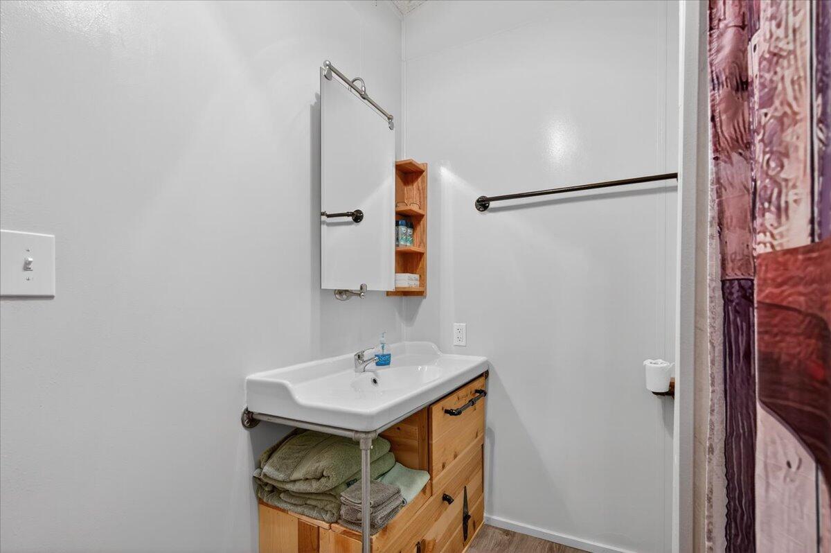 1001 Sylmar Ave #216, Clovis, CA 93612