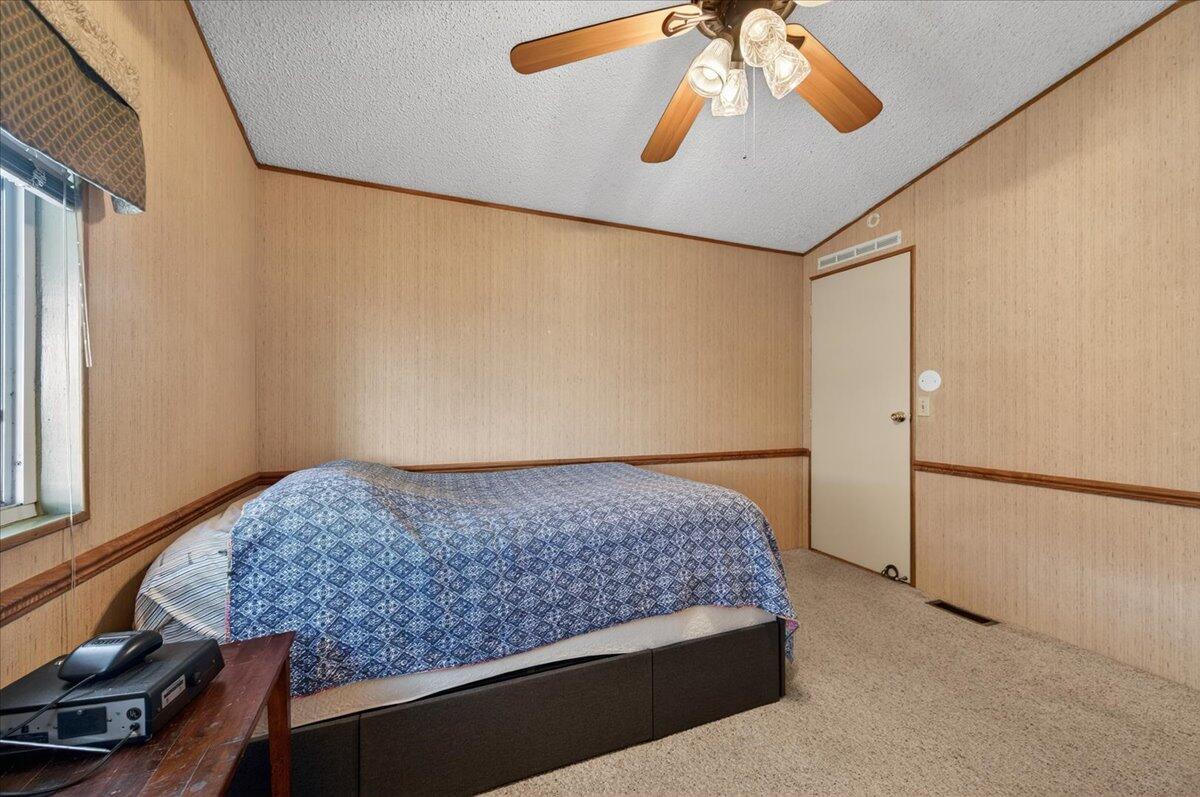 1001 Sylmar Ave #216, Clovis, CA 93612