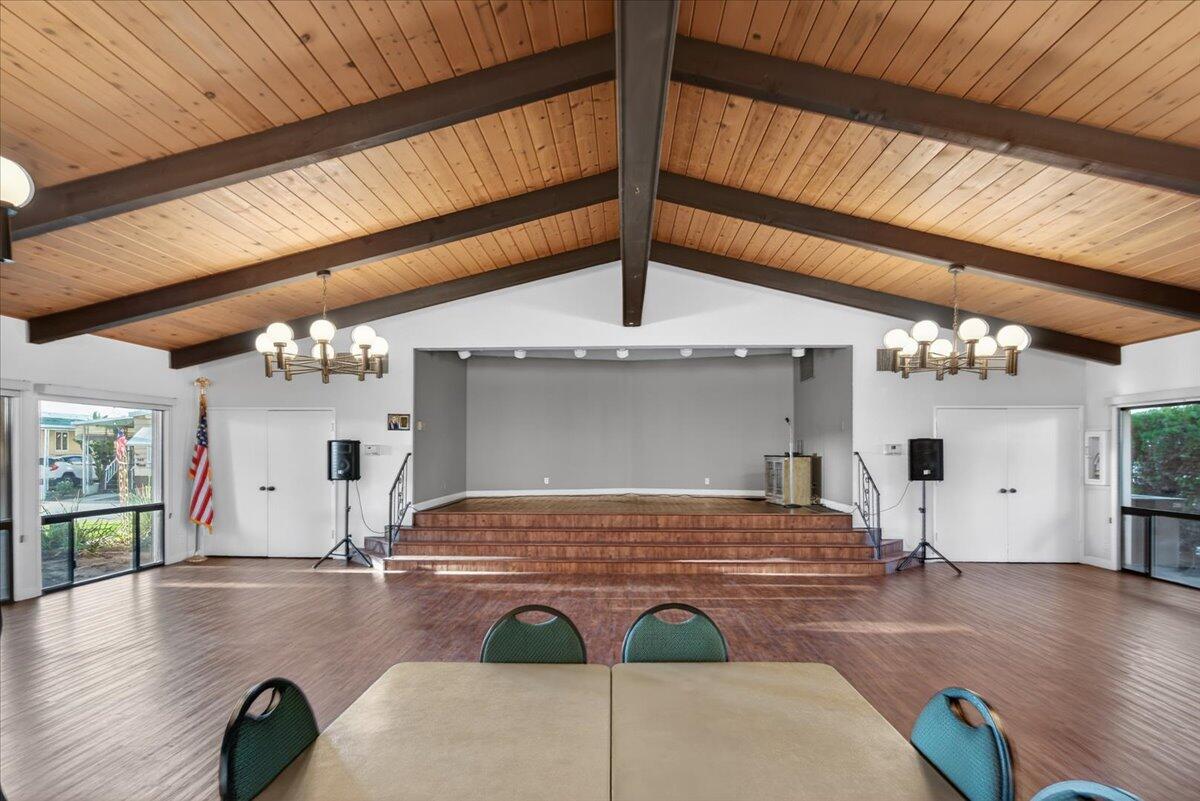 1001 Sylmar Ave #216, Clovis, CA 93612