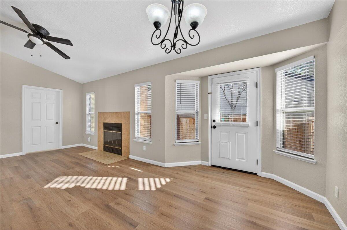 5140 E Cesar Chavez Blvd #107, Fresno, CA 93727