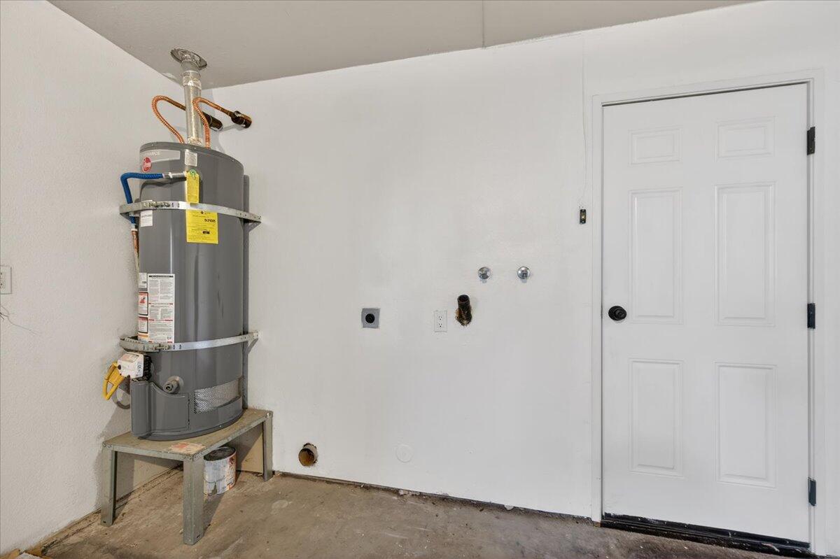 5140 E Cesar Chavez Blvd #107, Fresno, CA 93727