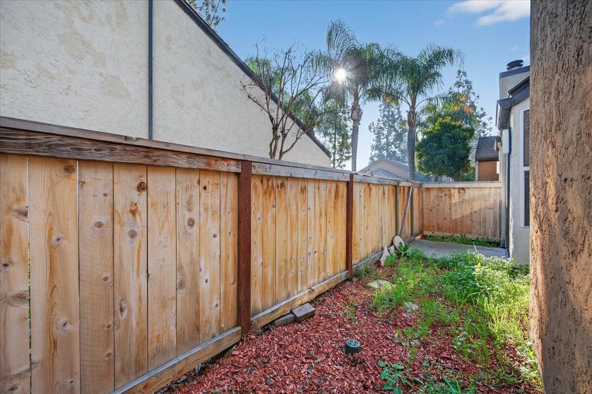 5140 E Cesar Chavez Blvd #107, Fresno, CA 93727