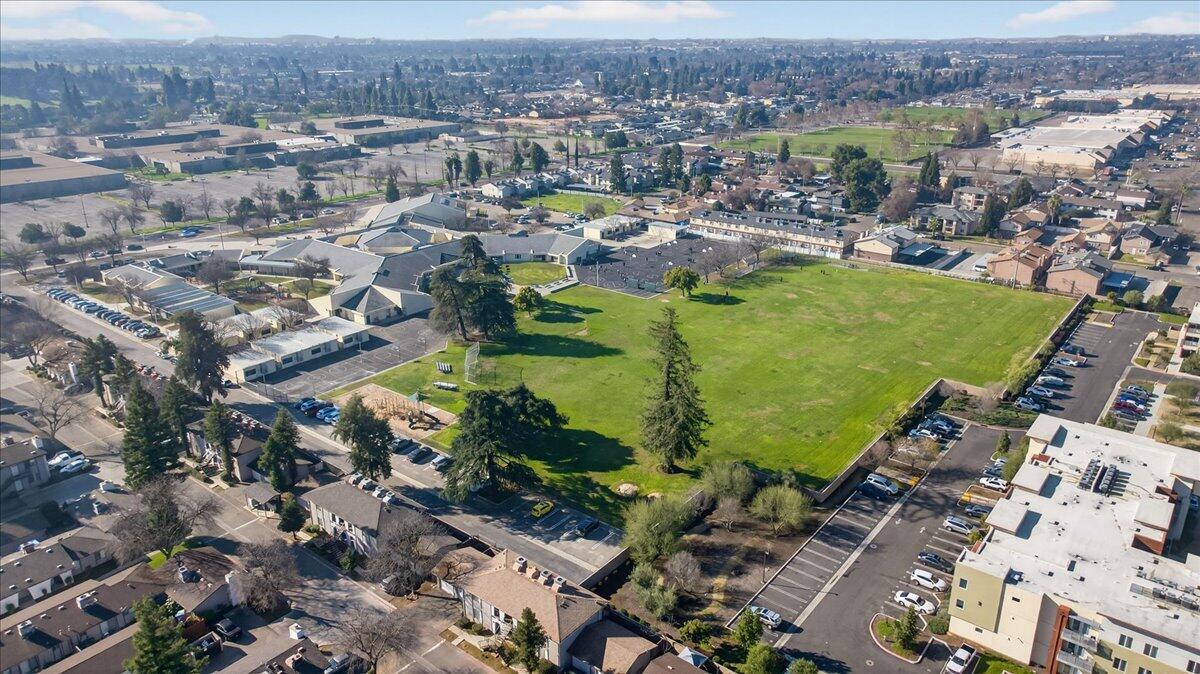 5140 E Cesar Chavez Blvd #107, Fresno, CA 93727