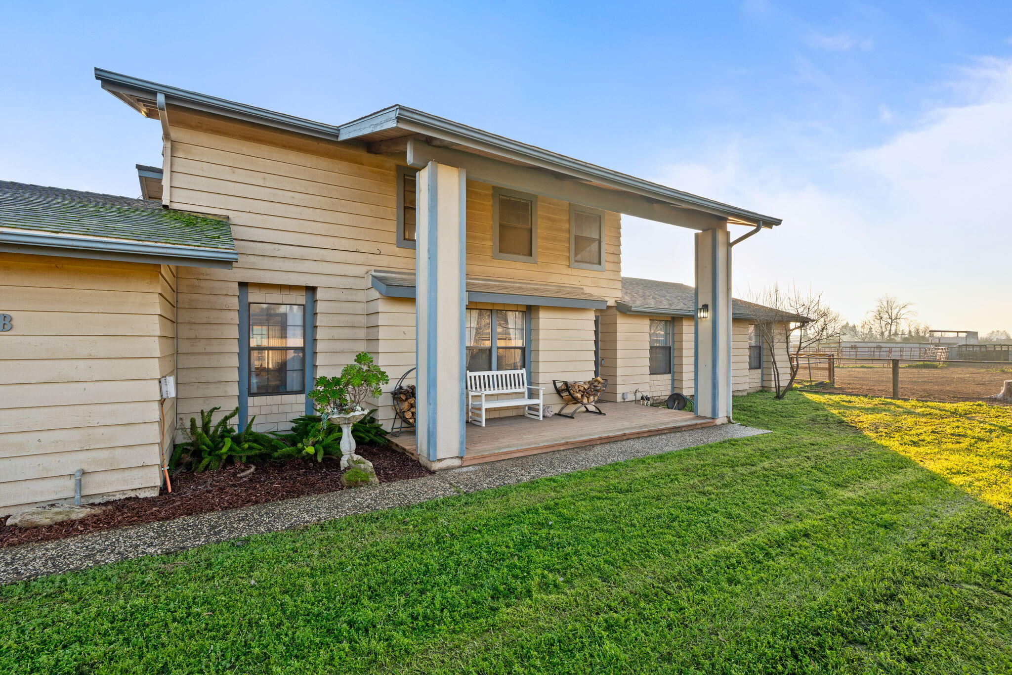 17799 Avenue 280 #B, Exeter, CA 93221