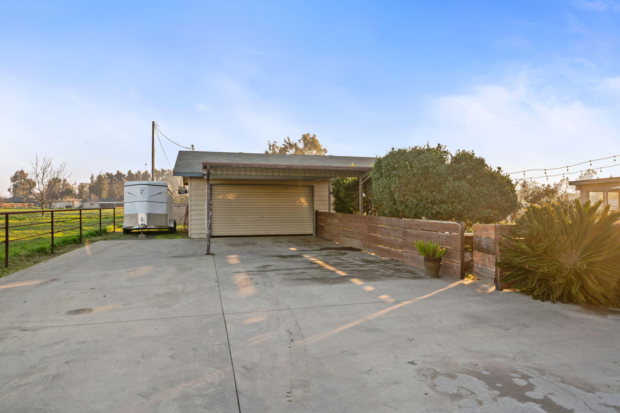 17799 Avenue 280 #B, Exeter, CA 93221