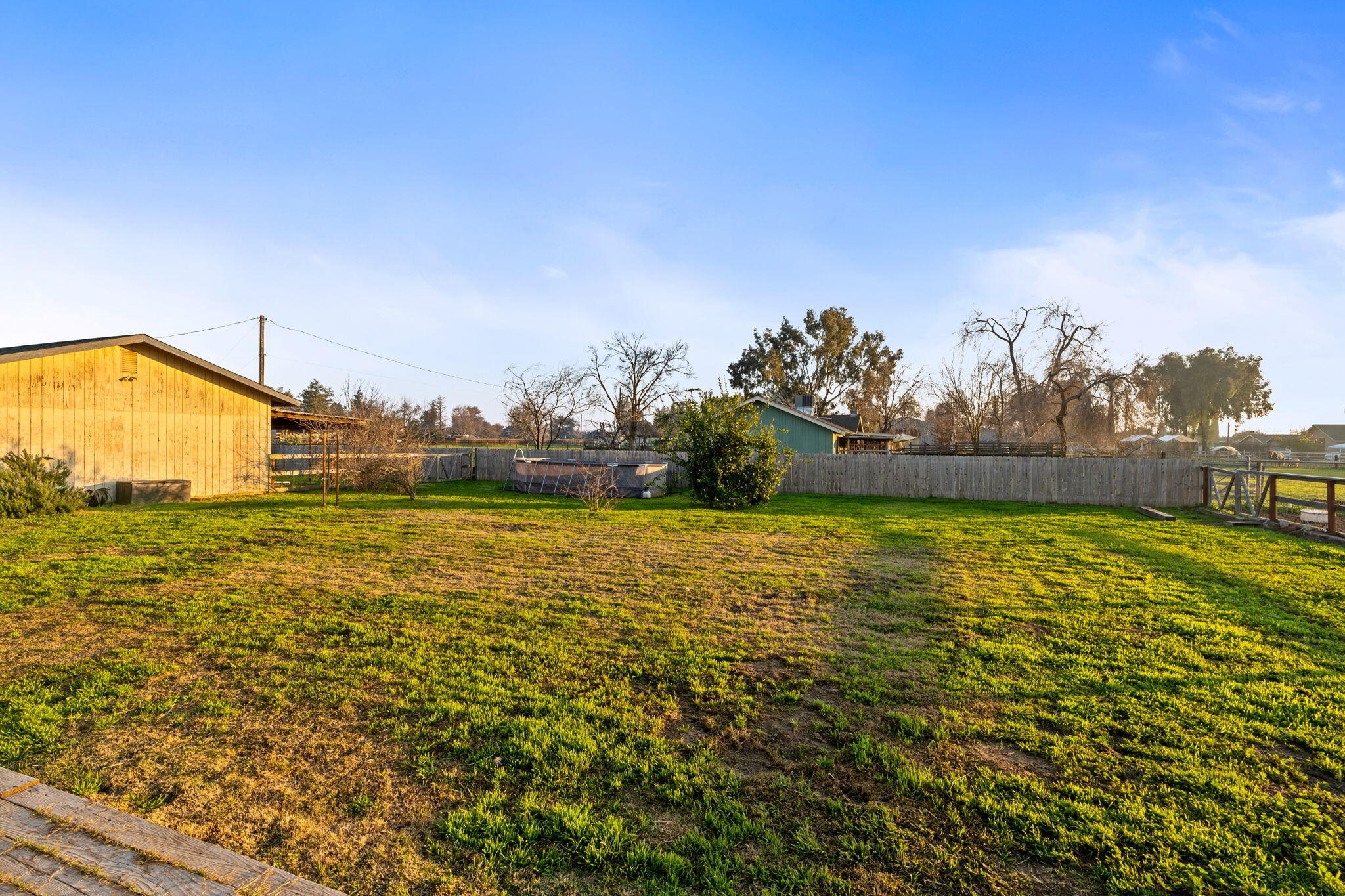 17799 Avenue 280 #B, Exeter, CA 93221