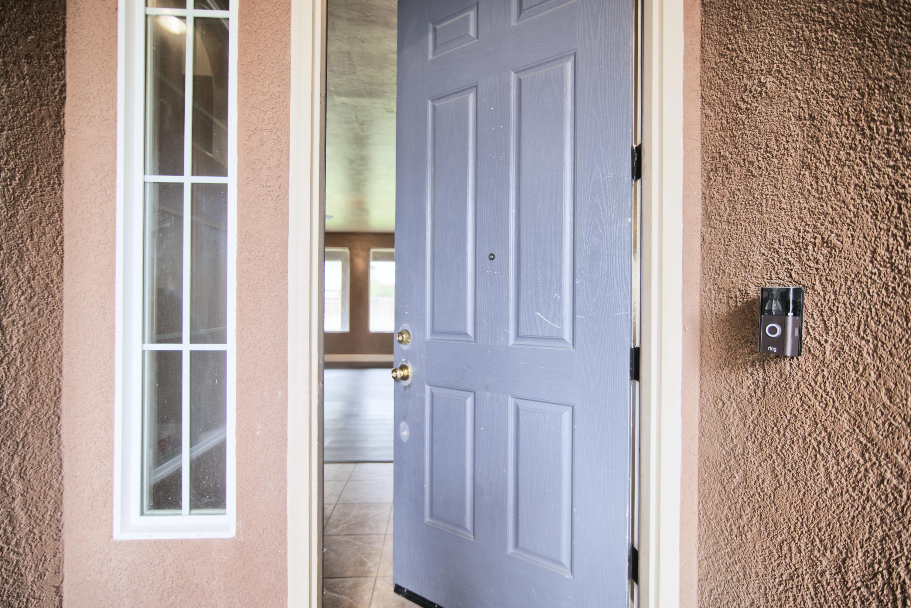 3206 W Vine Ave, Visalia, CA 93291