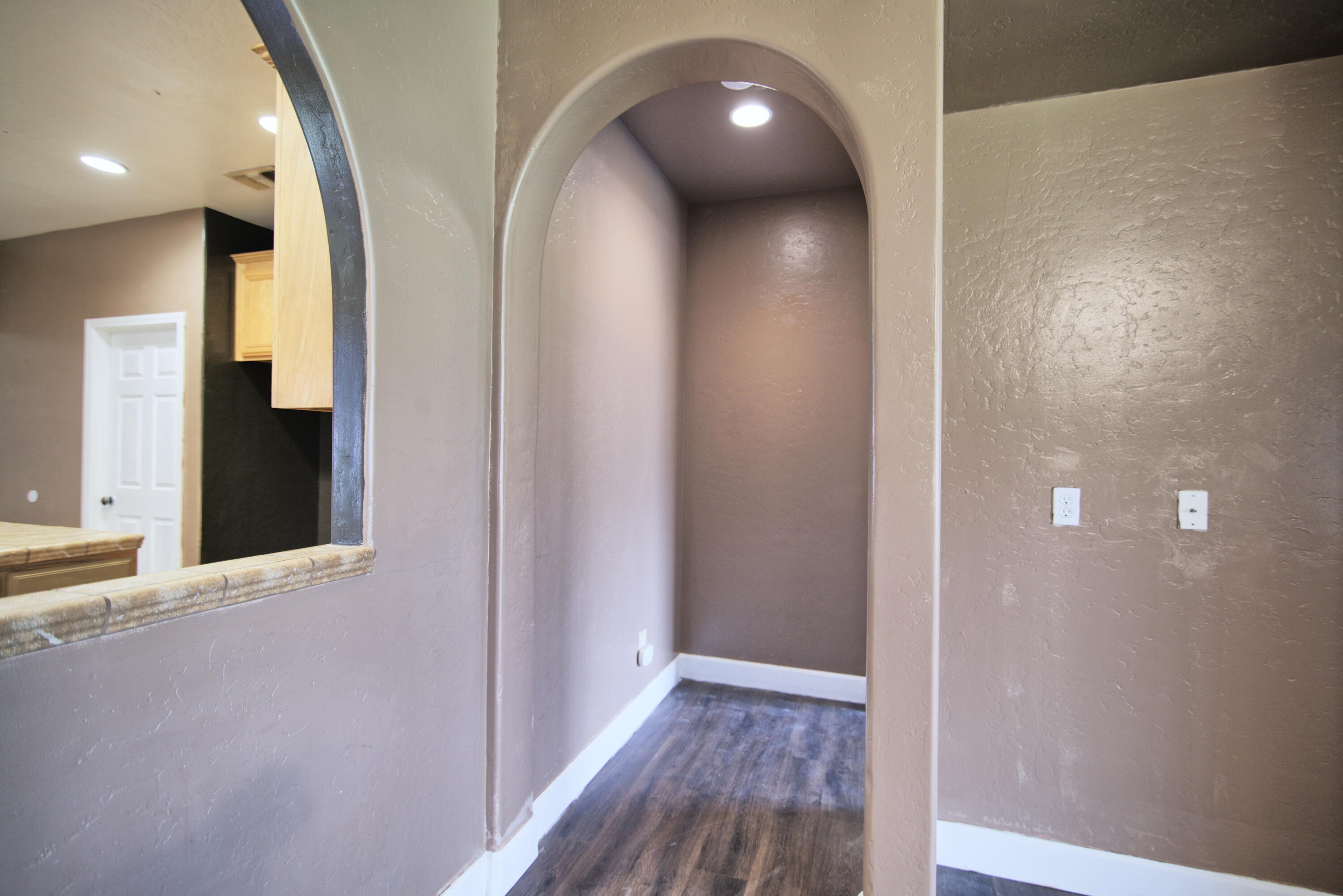 3206 W Vine Ave, Visalia, CA 93291