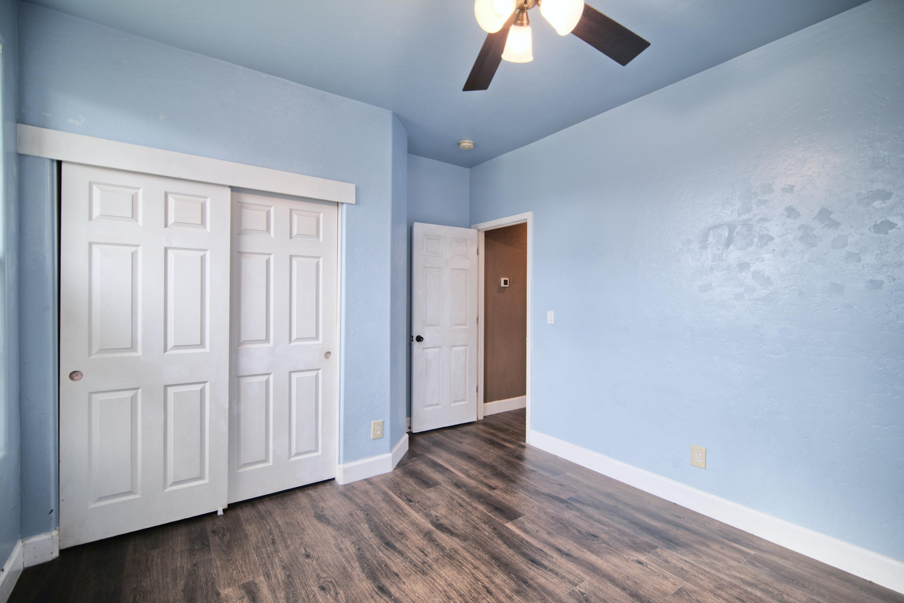 3206 W Vine Ave, Visalia, CA 93291