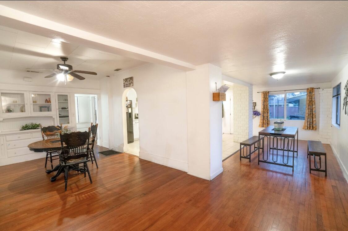 76 N H St, Porterville, CA 93257