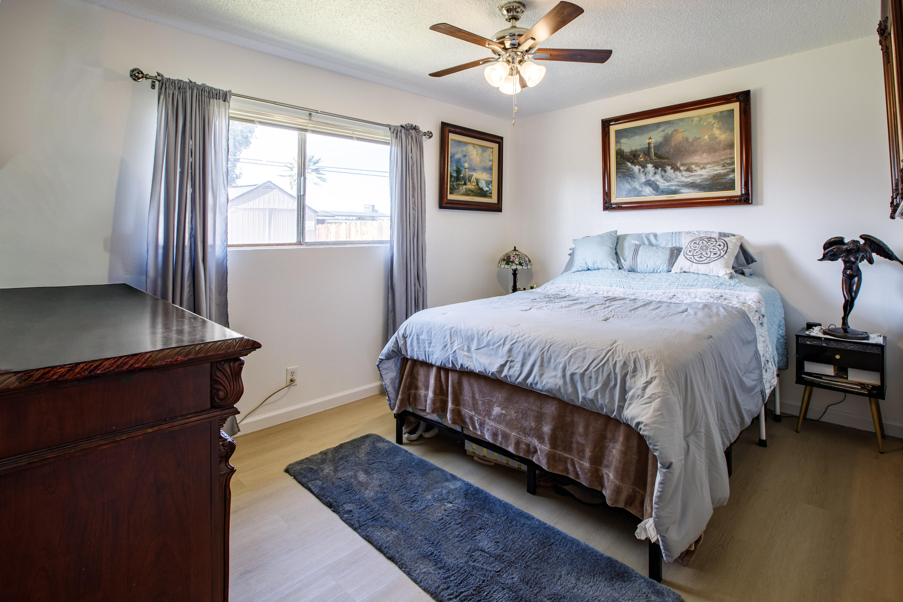 4069 N Sunnyside Ave, Fresno, CA 93727