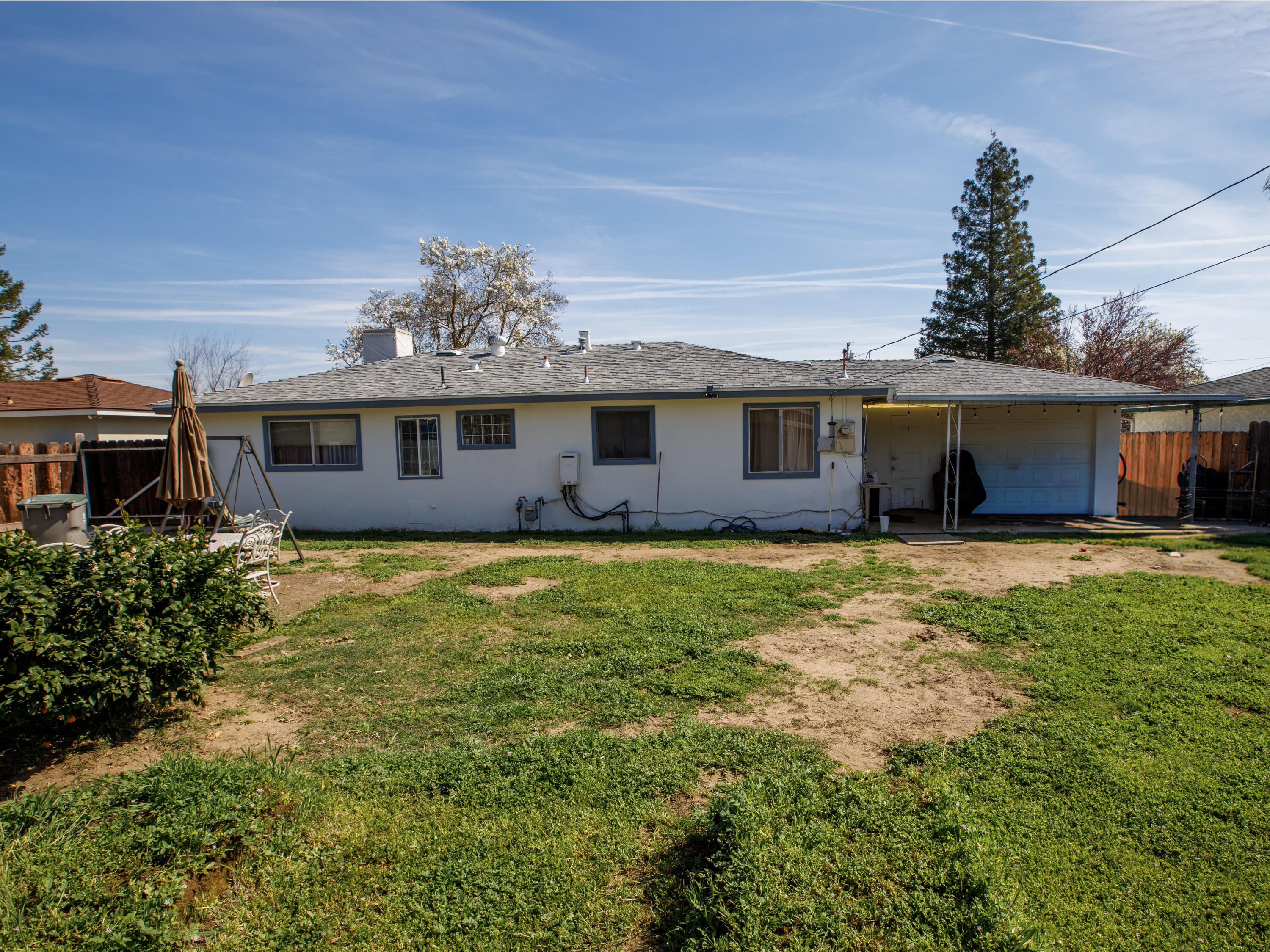 4069 N Sunnyside Ave, Fresno, CA 93727