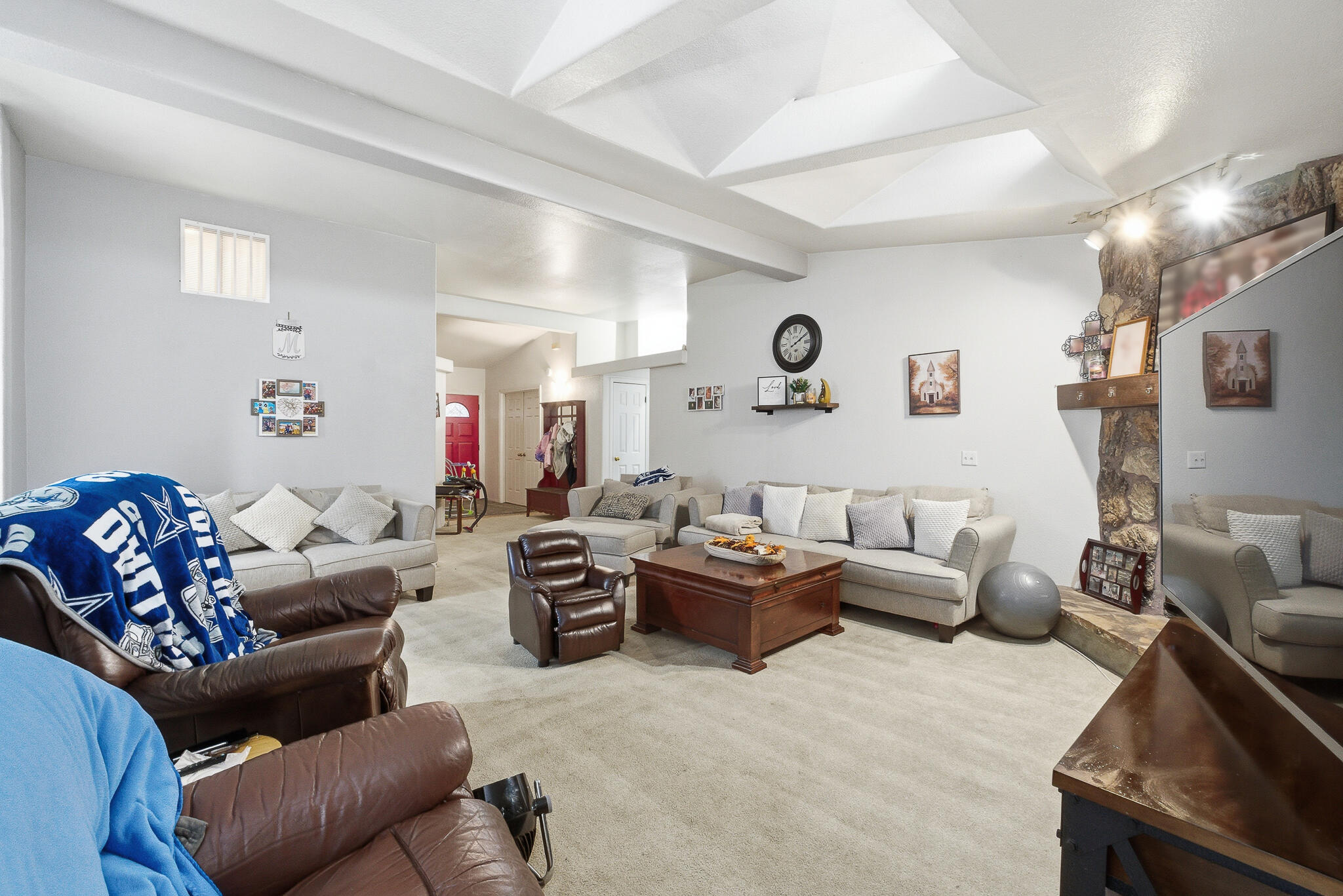 900 E Rankin Ave #121, Tulare, CA 93274