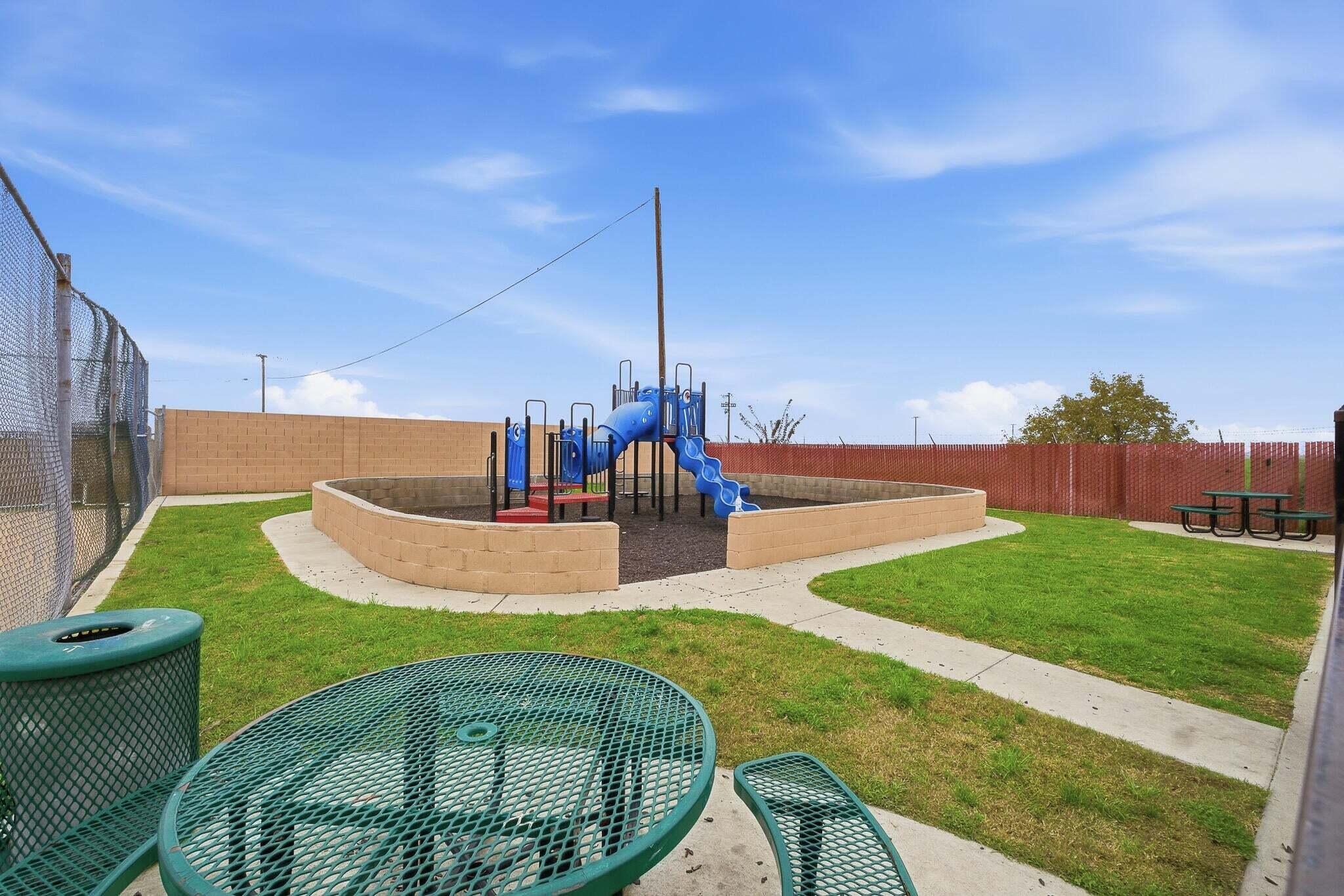 900 E Rankin Ave #121, Tulare, CA 93274