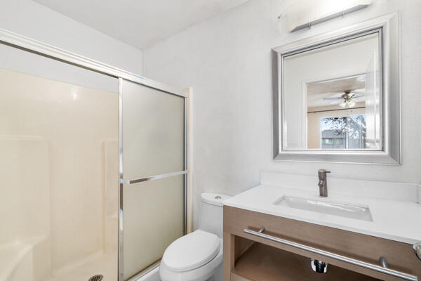 1217 E Ferguson Ave, Visalia, CA 93292