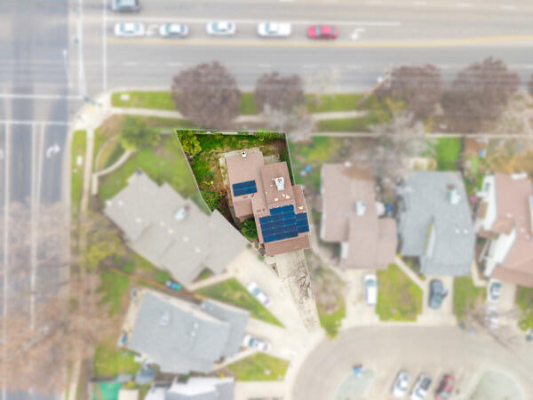 1217 E Ferguson Ave, Visalia, CA 93292