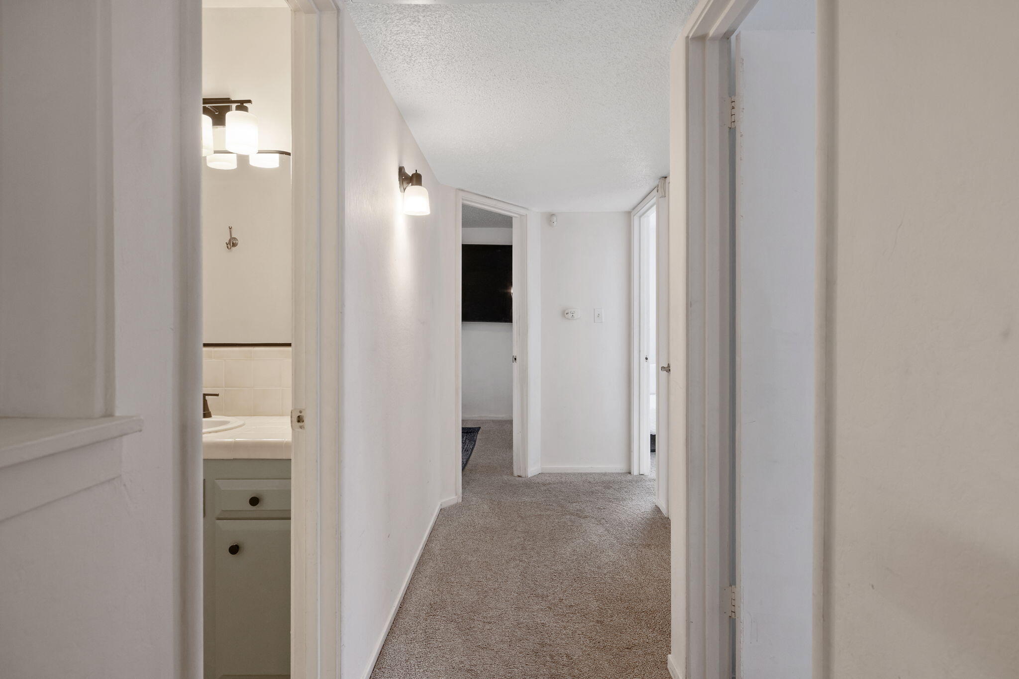 692 W Gettysburg Ave, Clovis, CA 93612