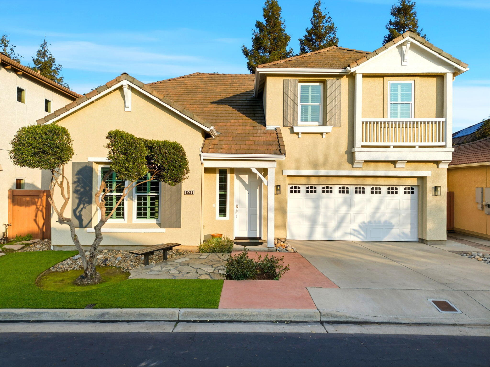 1534 N Pisa St, Visalia, CA 93291