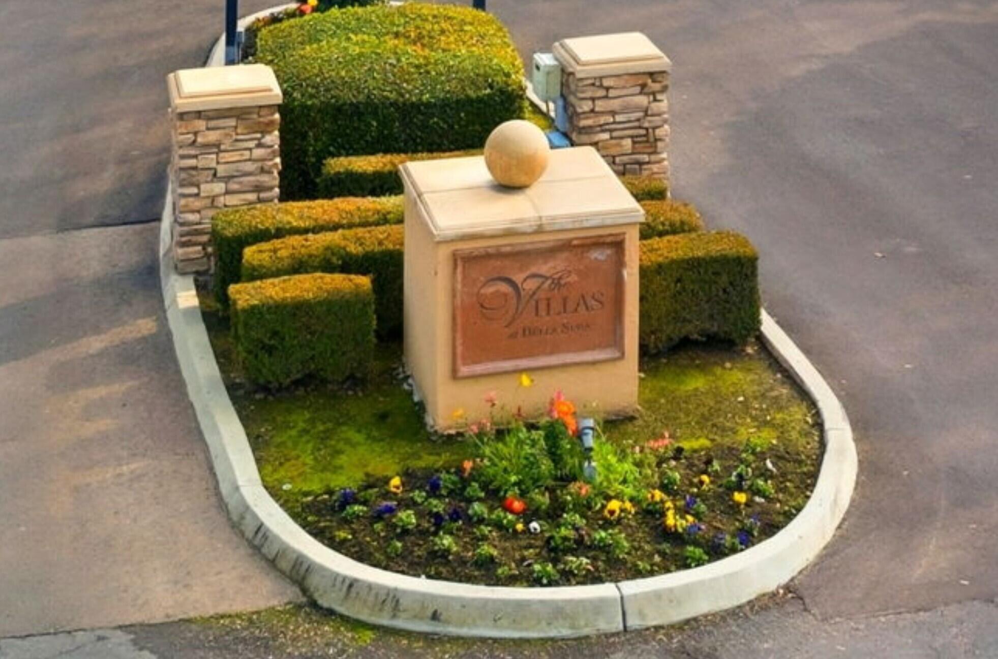 1534 N Pisa St, Visalia, CA 93291