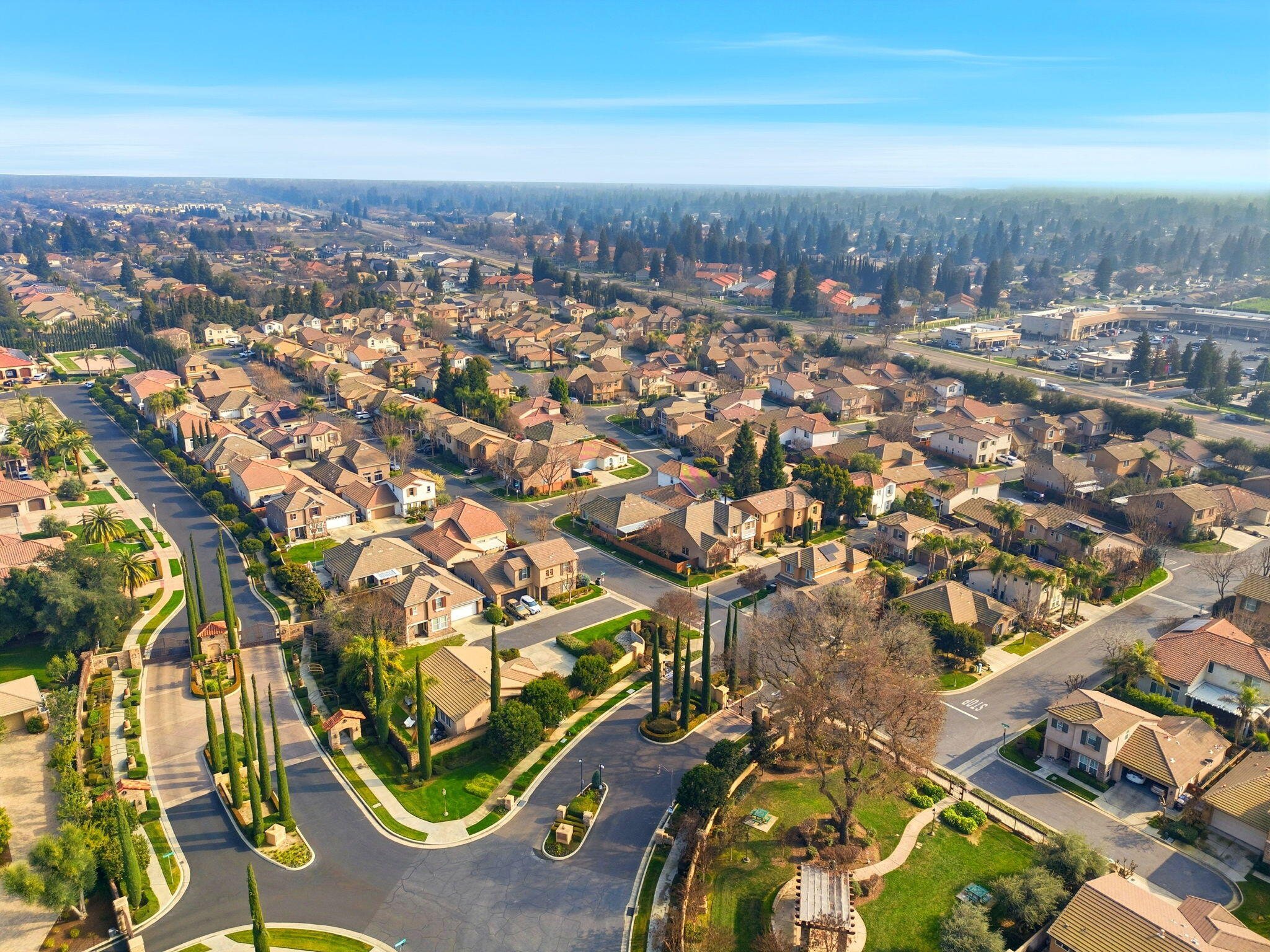 1534 N Pisa St, Visalia, CA 93291