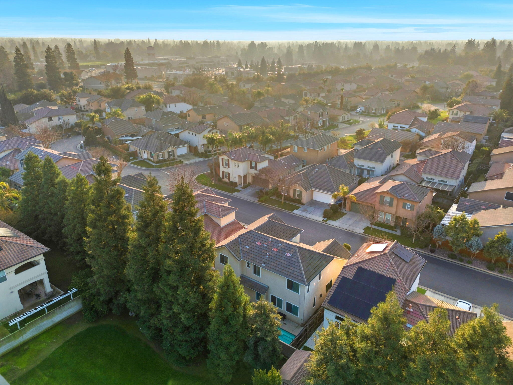 1534 N Pisa St, Visalia, CA 93291