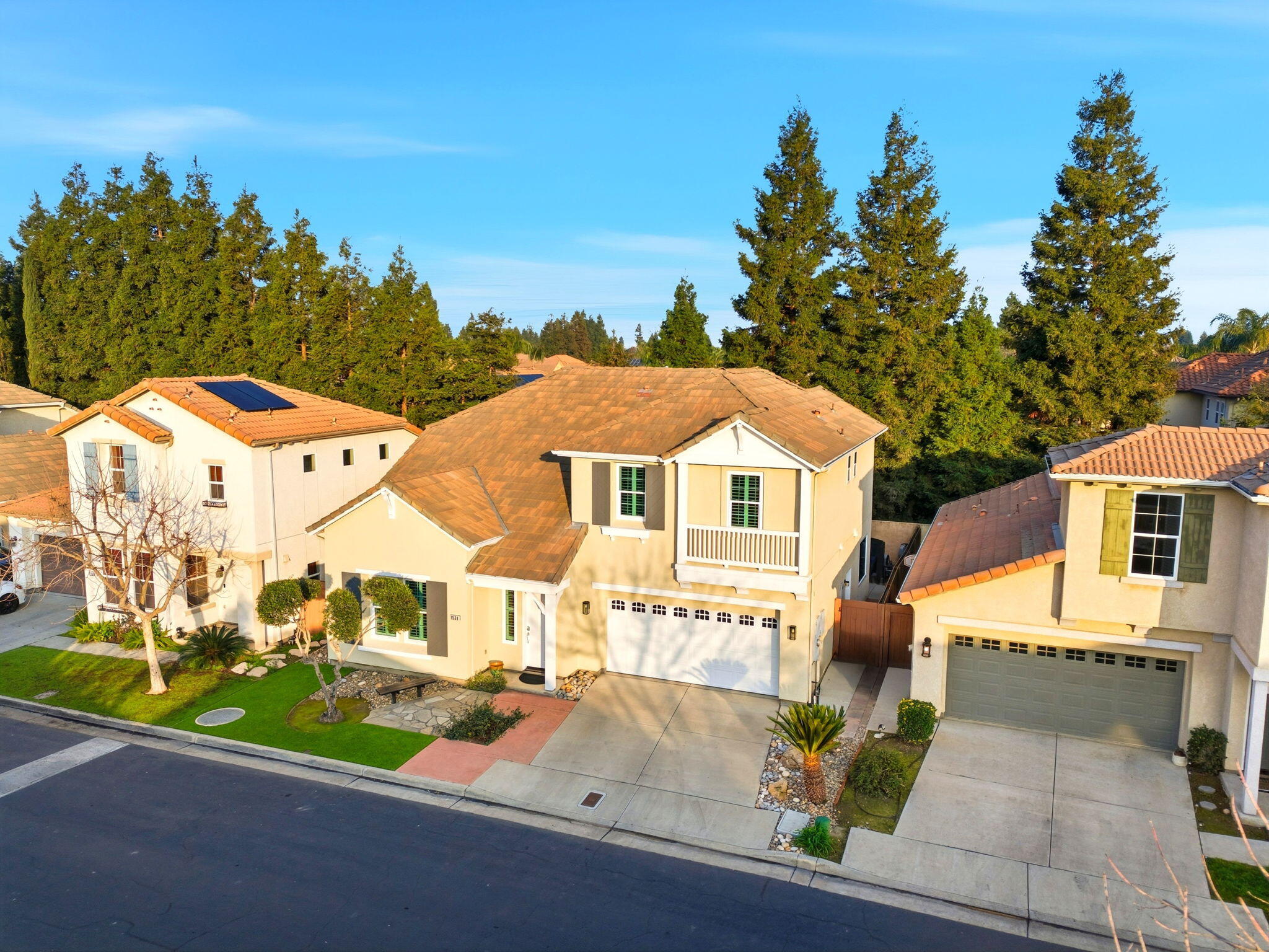 1534 N Pisa St, Visalia, CA 93291