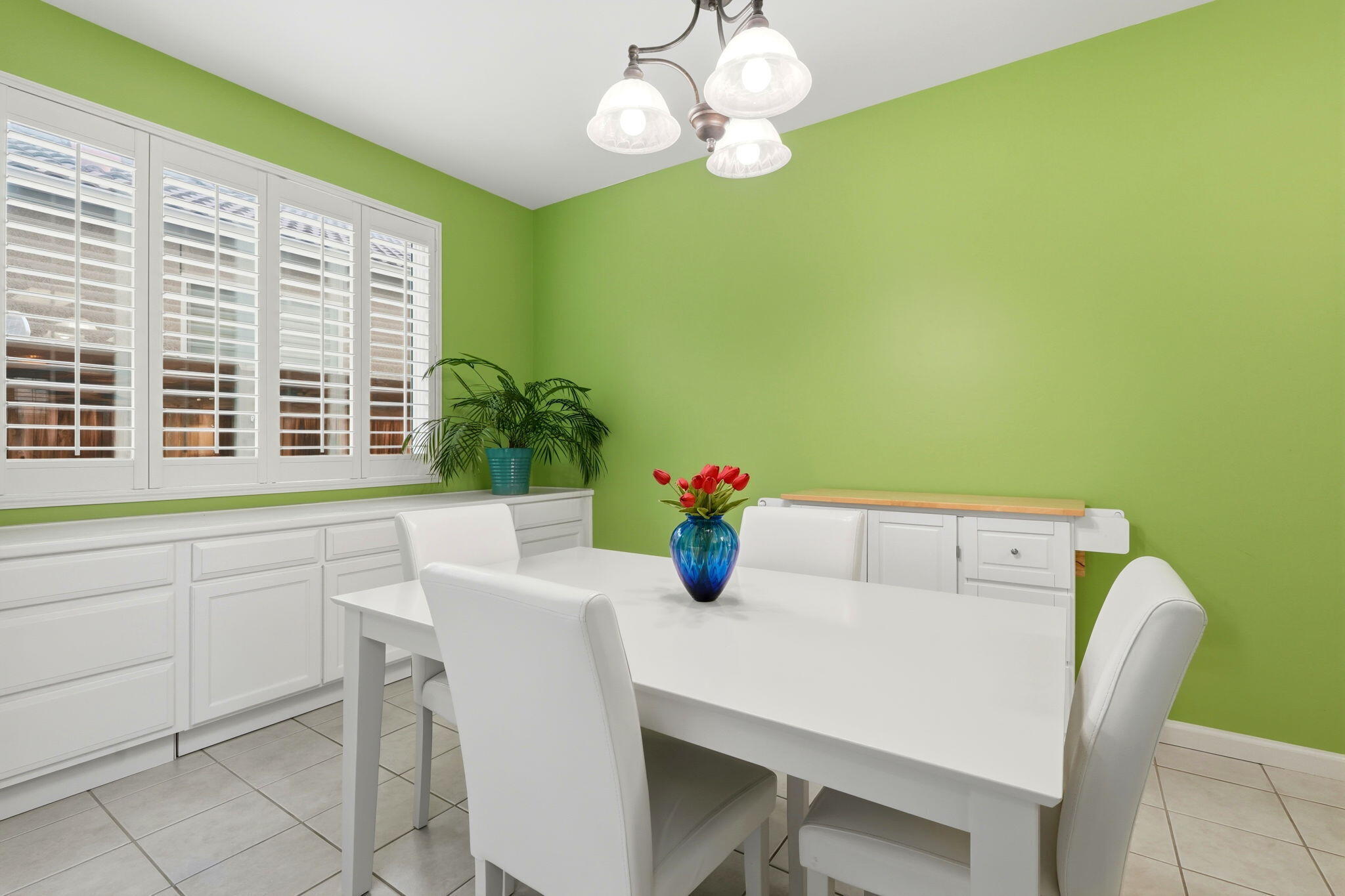 1534 N Pisa St, Visalia, CA 93291