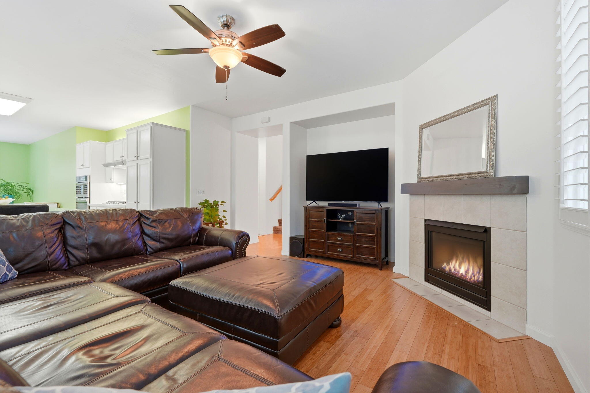 1534 N Pisa St, Visalia, CA 93291