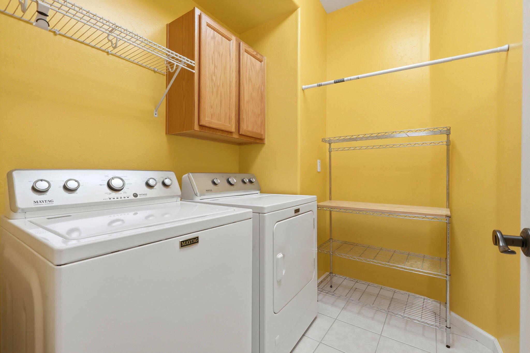 1534 N Pisa St, Visalia, CA 93291