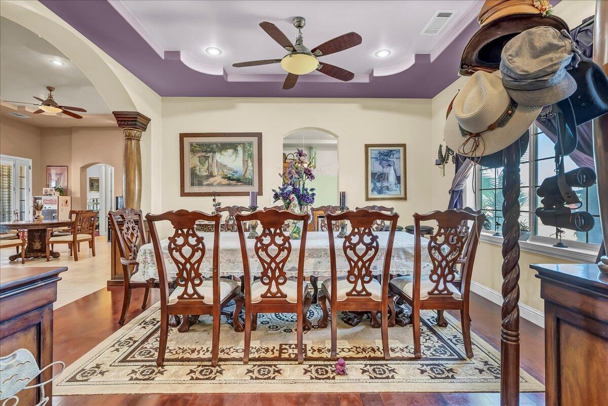 15084 18 1/2 Ave, Lemoore, CA 93245