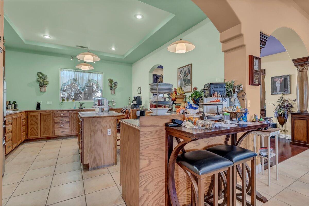 15084 18 1/2 Ave, Lemoore, CA 93245