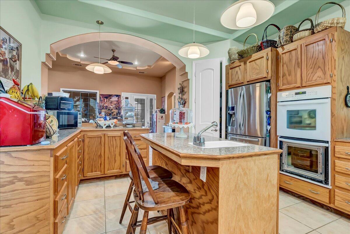 15084 18 1/2 Ave, Lemoore, CA 93245