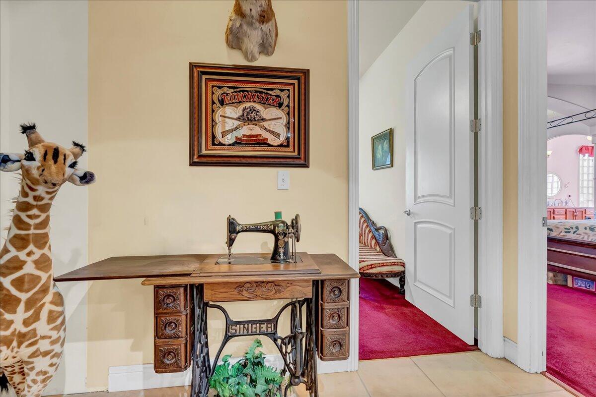 15084 18 1/2 Ave, Lemoore, CA 93245