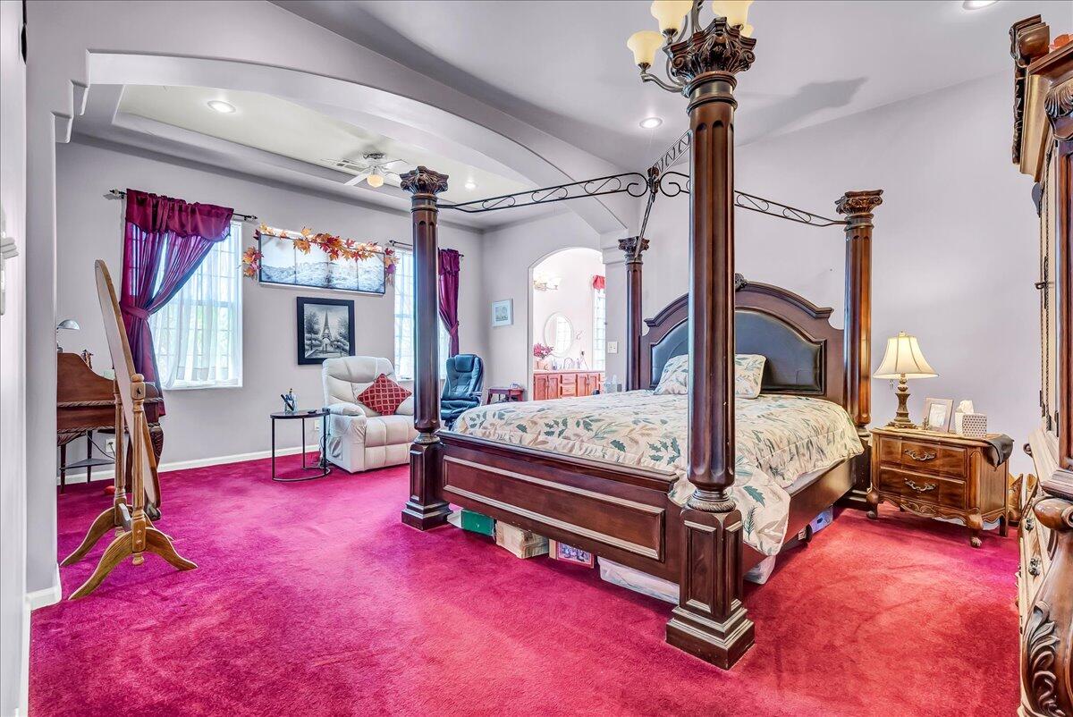 15084 18 1/2 Ave, Lemoore, CA 93245