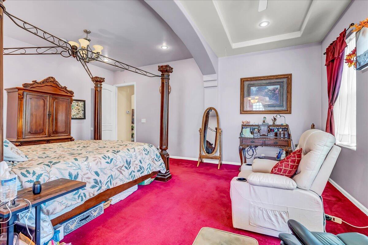 15084 18 1/2 Ave, Lemoore, CA 93245