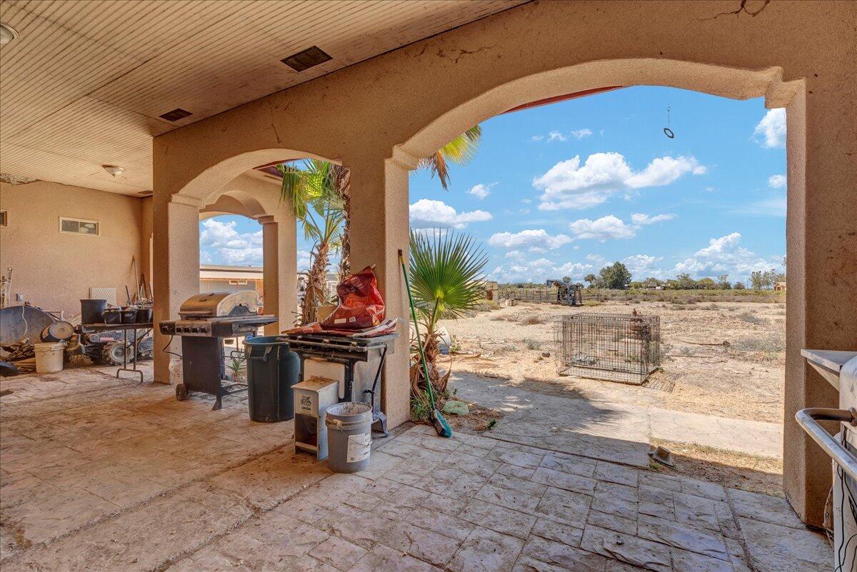 15084 18 1/2 Ave, Lemoore, CA 93245