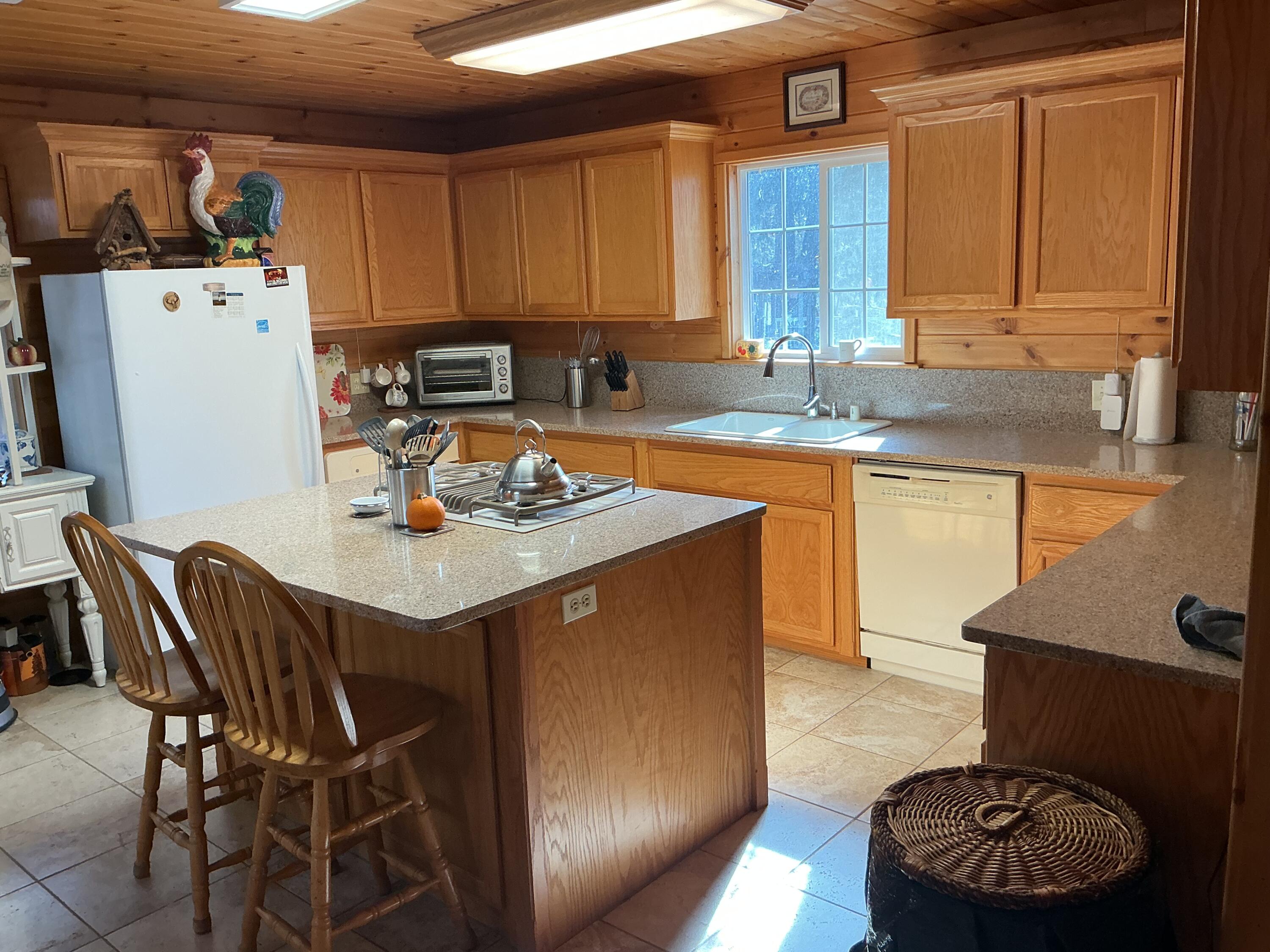 229 Rabbit Foot Trl, California Hot Springs, CA 93207