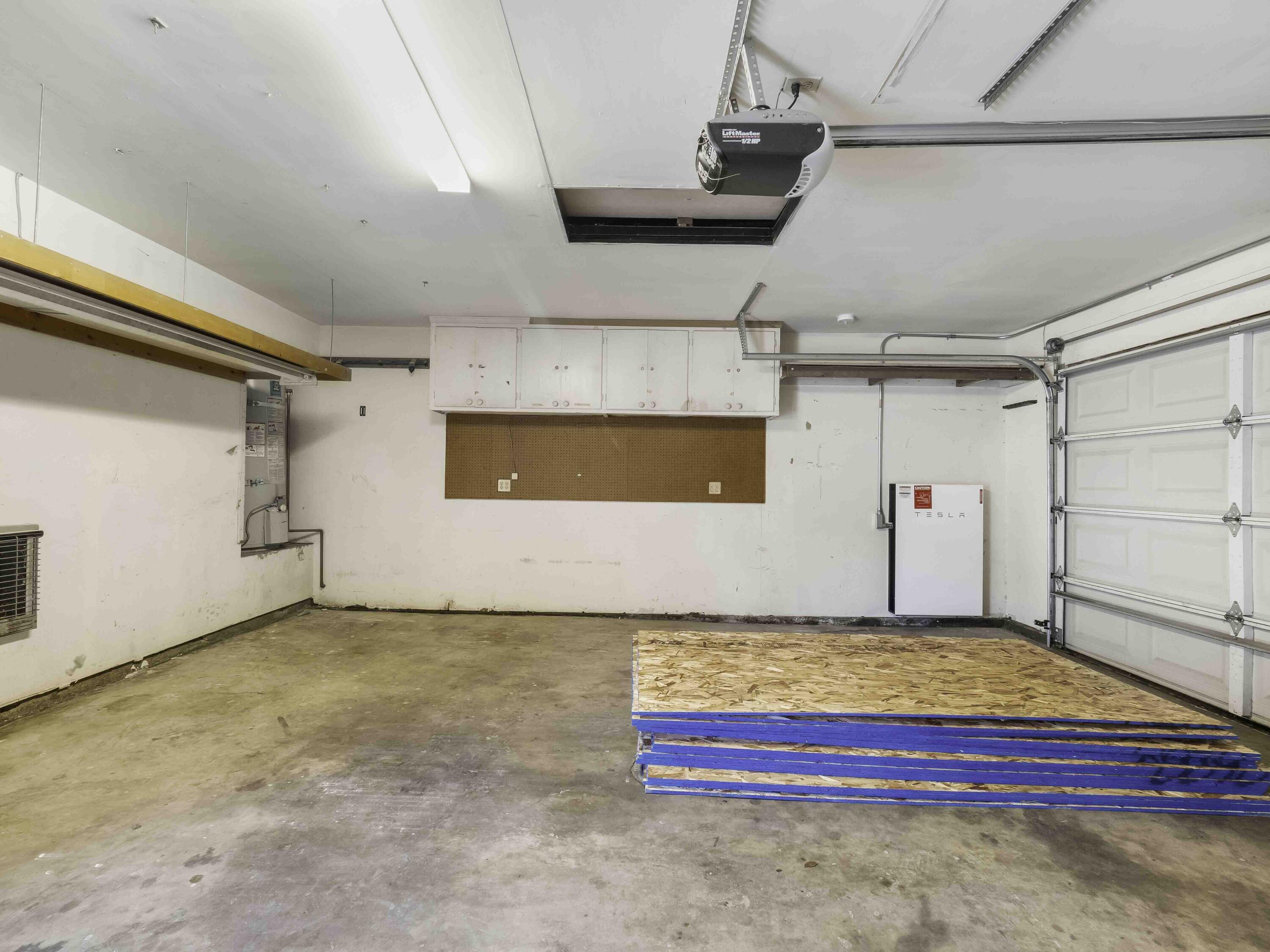 1507 E Vassar Dr, Visalia, CA 93292