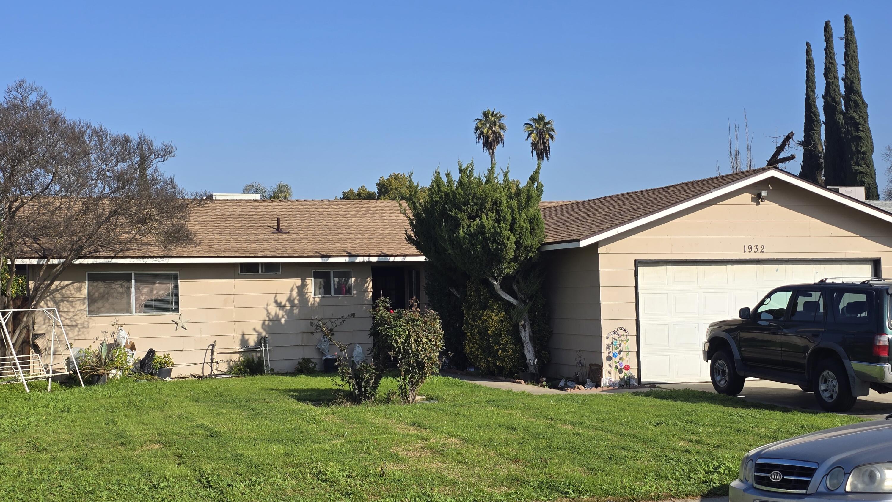 1932 W Prospect Ave, Visalia, CA 93291