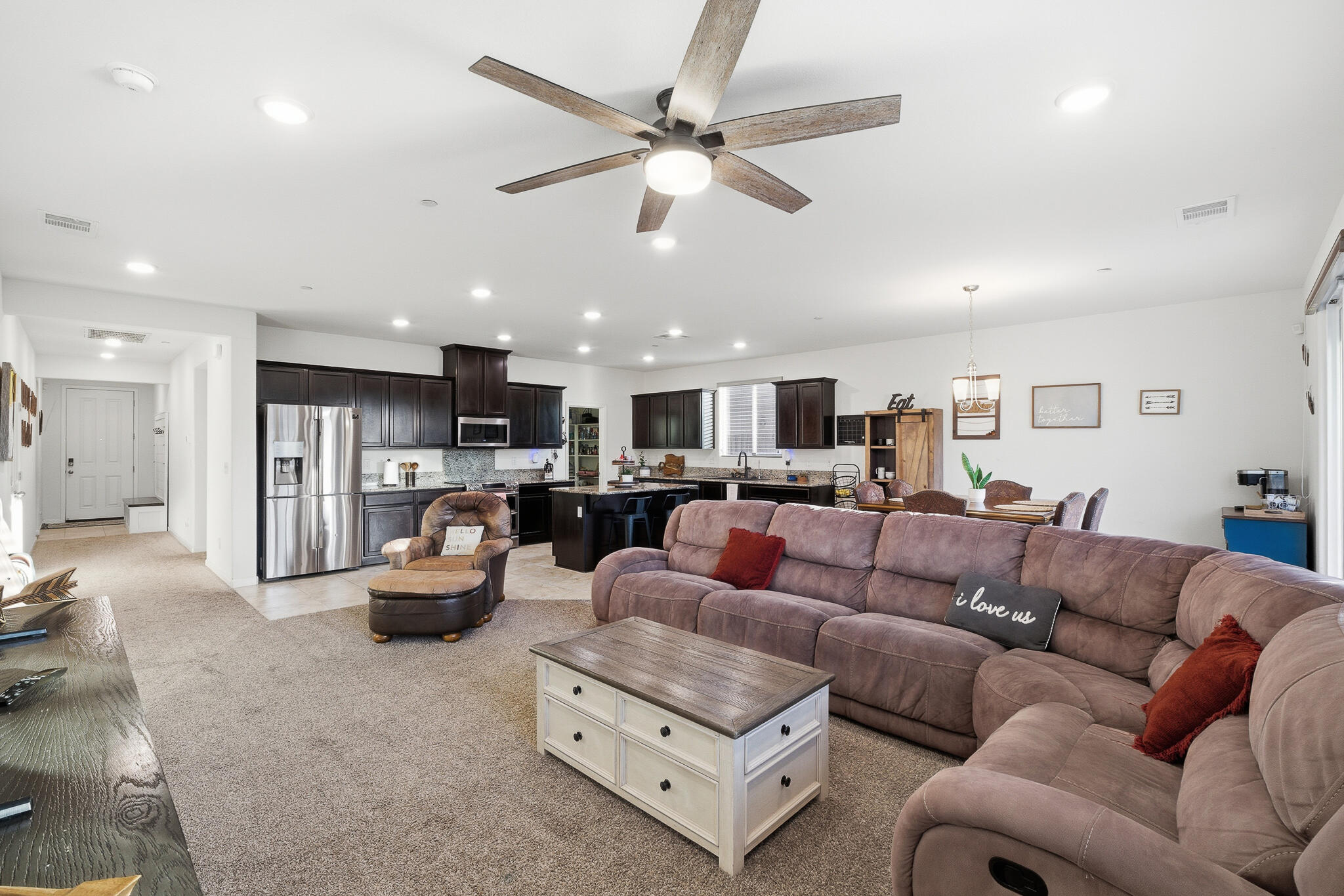 703 S Grand St, Visalia, CA 93292